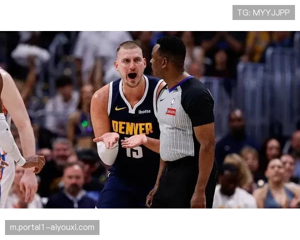 约基奇四次三双平历史纪录，带领球队闪耀NBA揭幕战